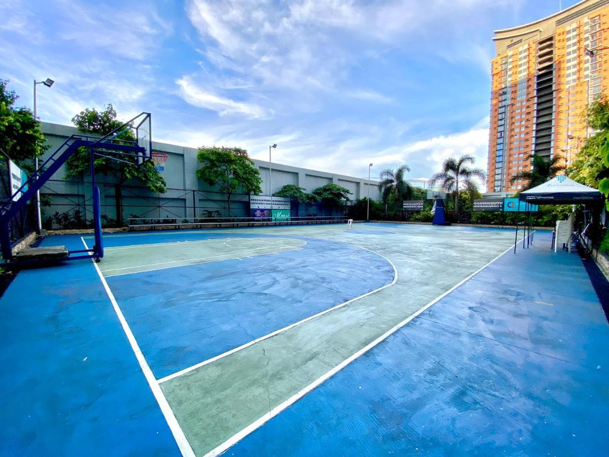 Frost At Manhattan Heights Towerb Manila Bagian luar foto