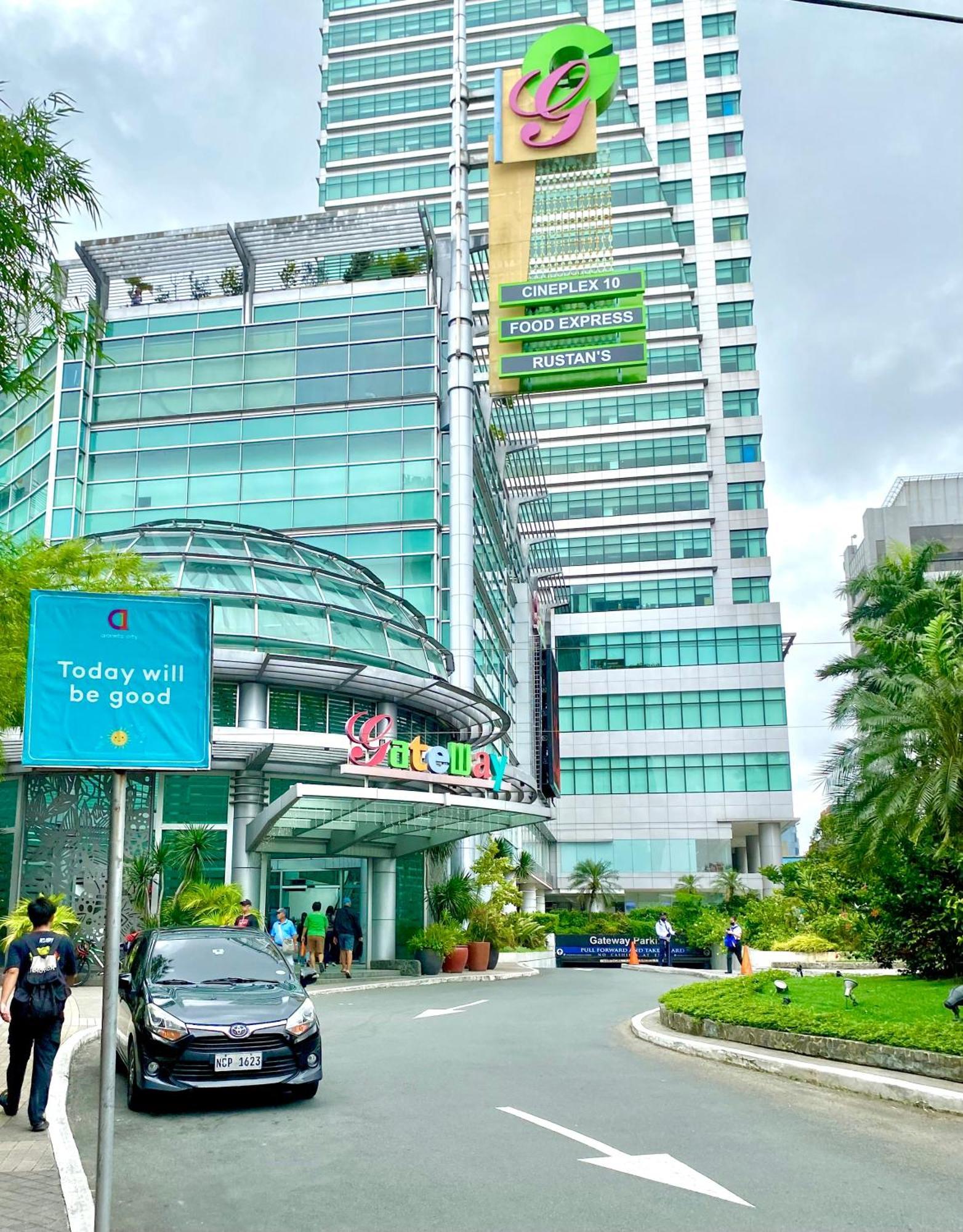 Frost At Manhattan Heights Towerb Manila Bagian luar foto